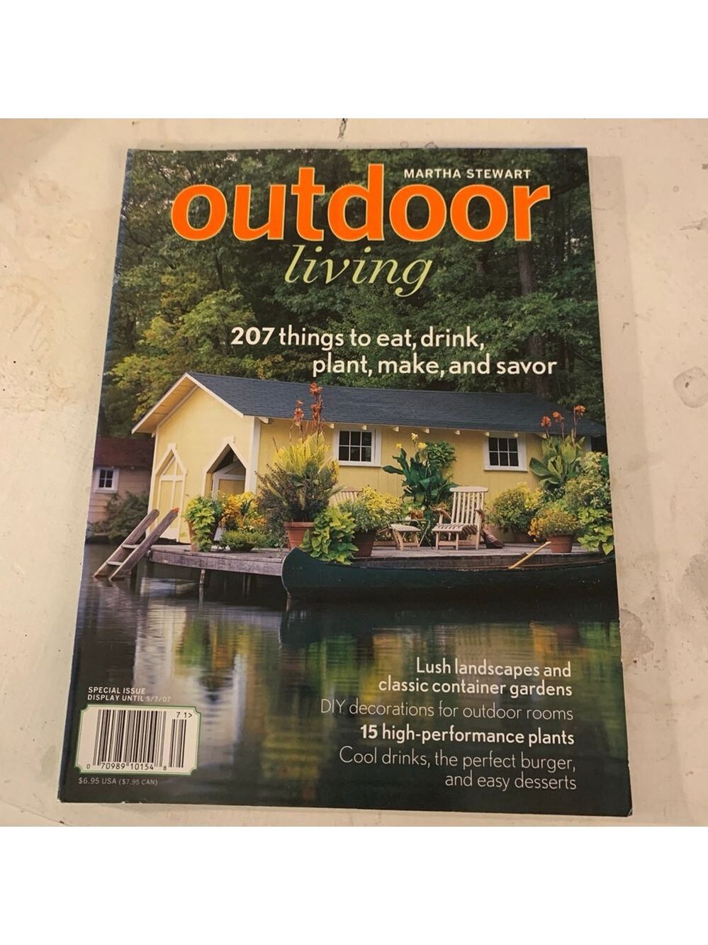 Martha Stewart Living Outdoor Living Magazine may 2007